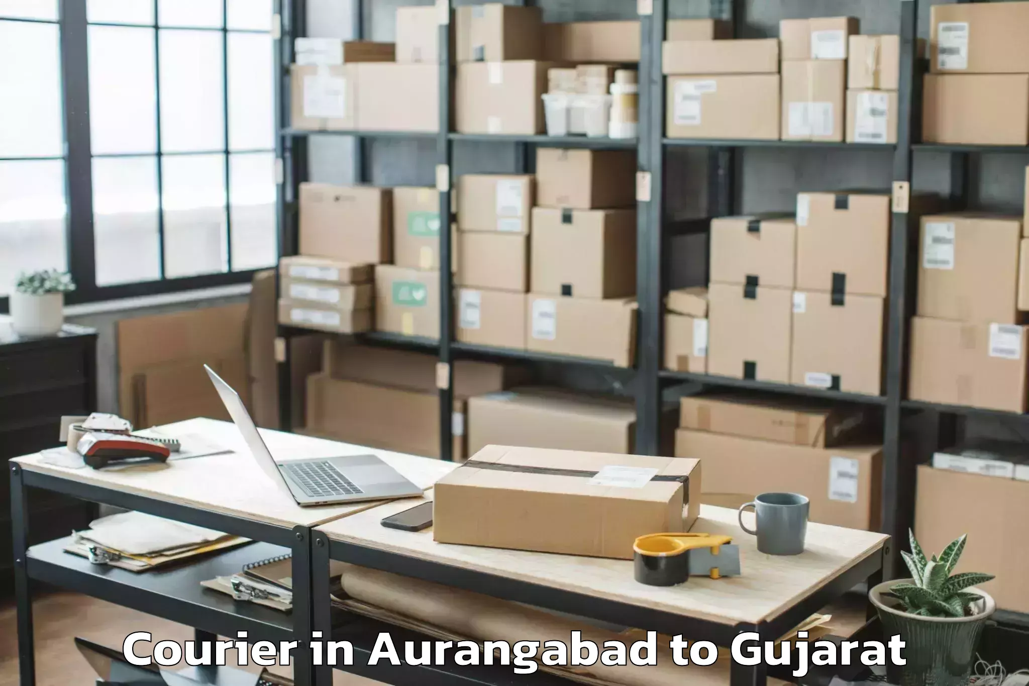 Affordable Aurangabad to Delvada Courier